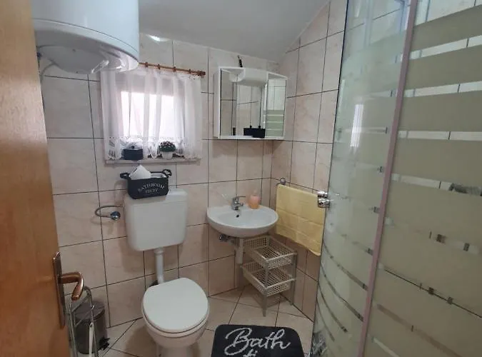 Selak דירה שיבניק